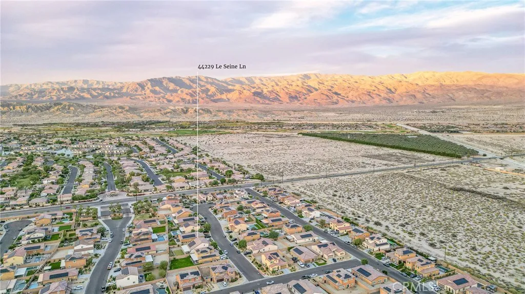 44229 Le Seine, Indio, California 92203 home-pic-36